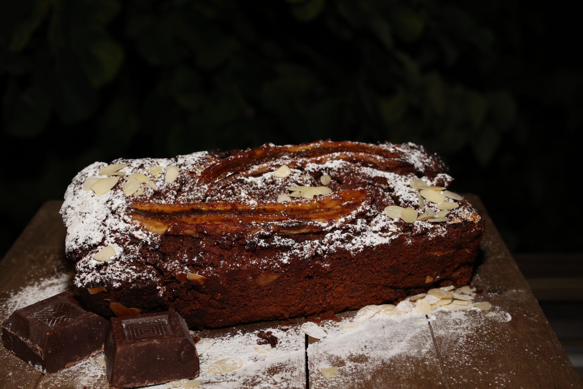 Plumcake cioccolato banane amaretti e mandorle