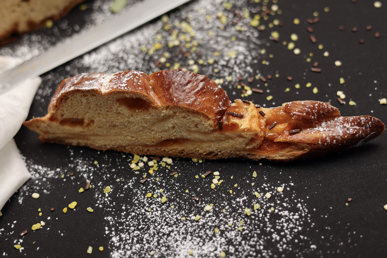 Pan brioche intrecciato con confettura Cucina Chiacchierina