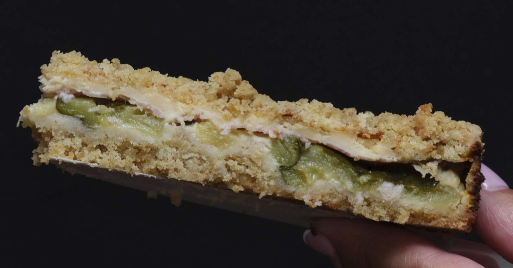 Crostata salata sbriciolosa con zucchine cotto e stracchino