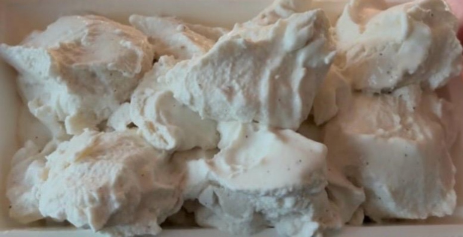 gelato yogurt greco e lamponi