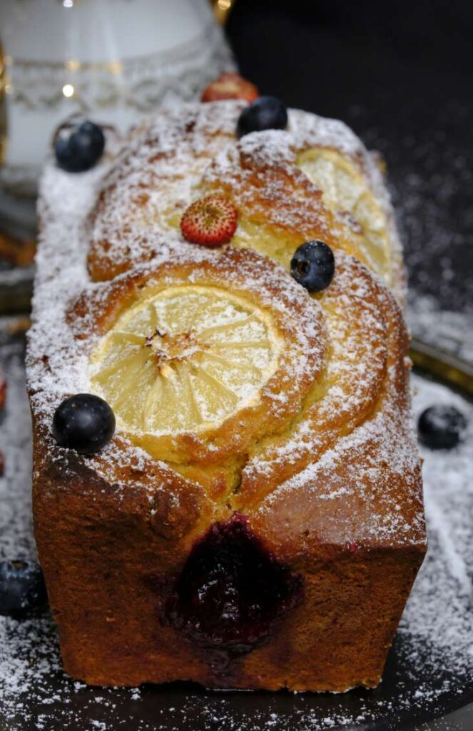 Plumcake farcito con mirtilli