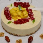 Cheesecake al mango datteri e noci